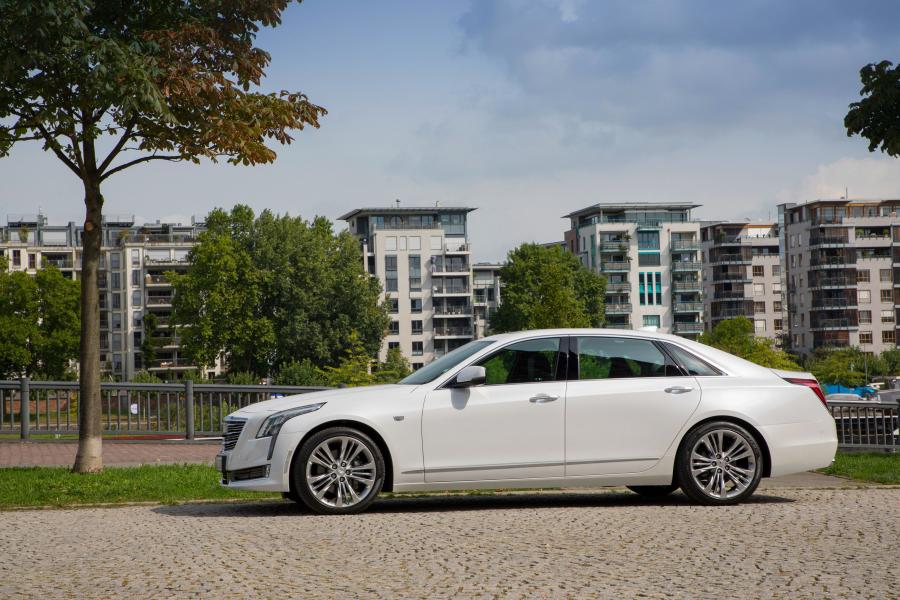  Cadillac CT6 Platinum 2016 года  (WW) (фото 37 из 42)